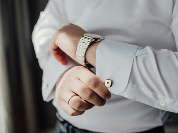 Quel bracelet de montre masculin pour un look tendance et élégant ?